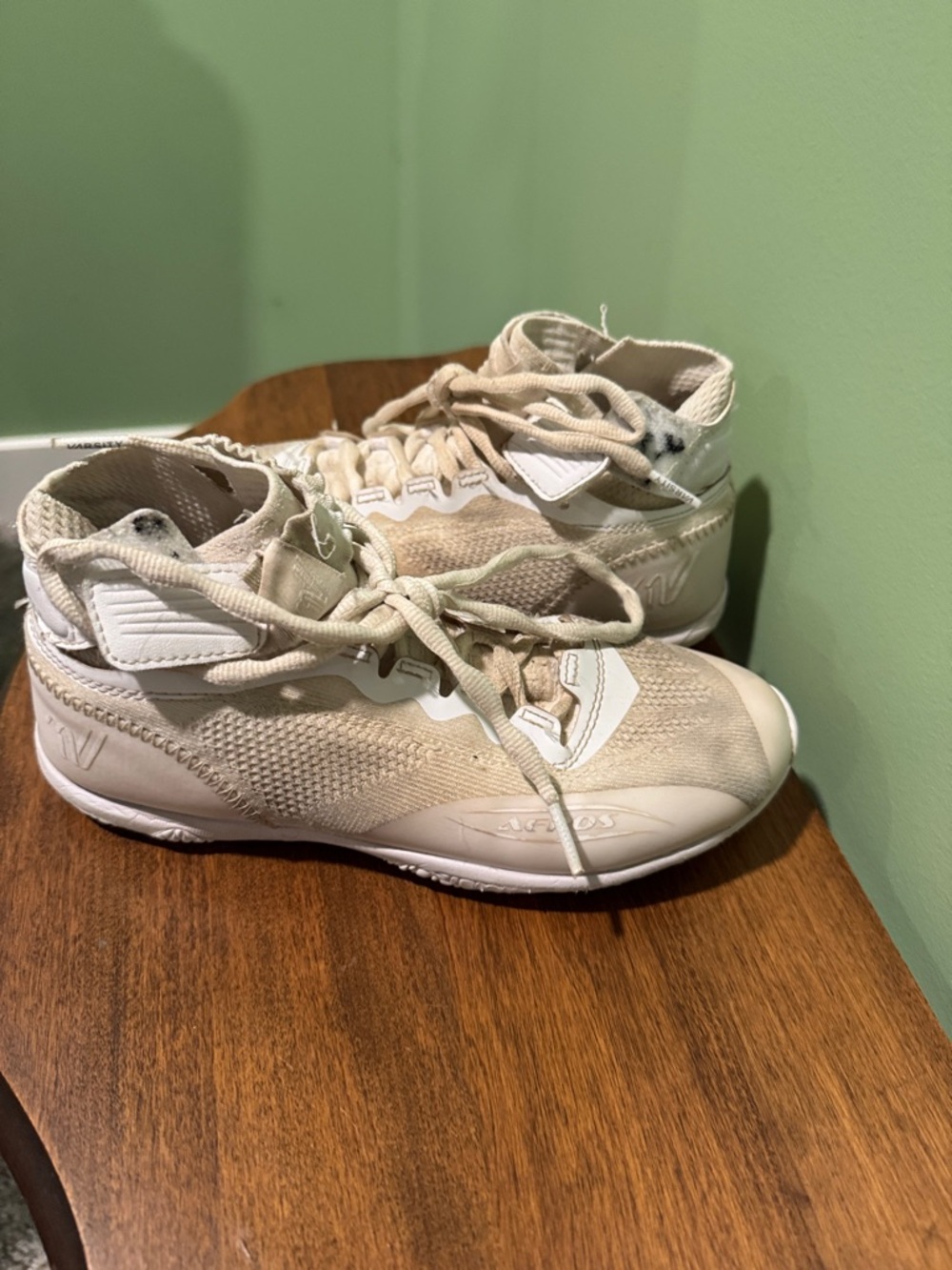Varsity Aeros Cheer Sneakers